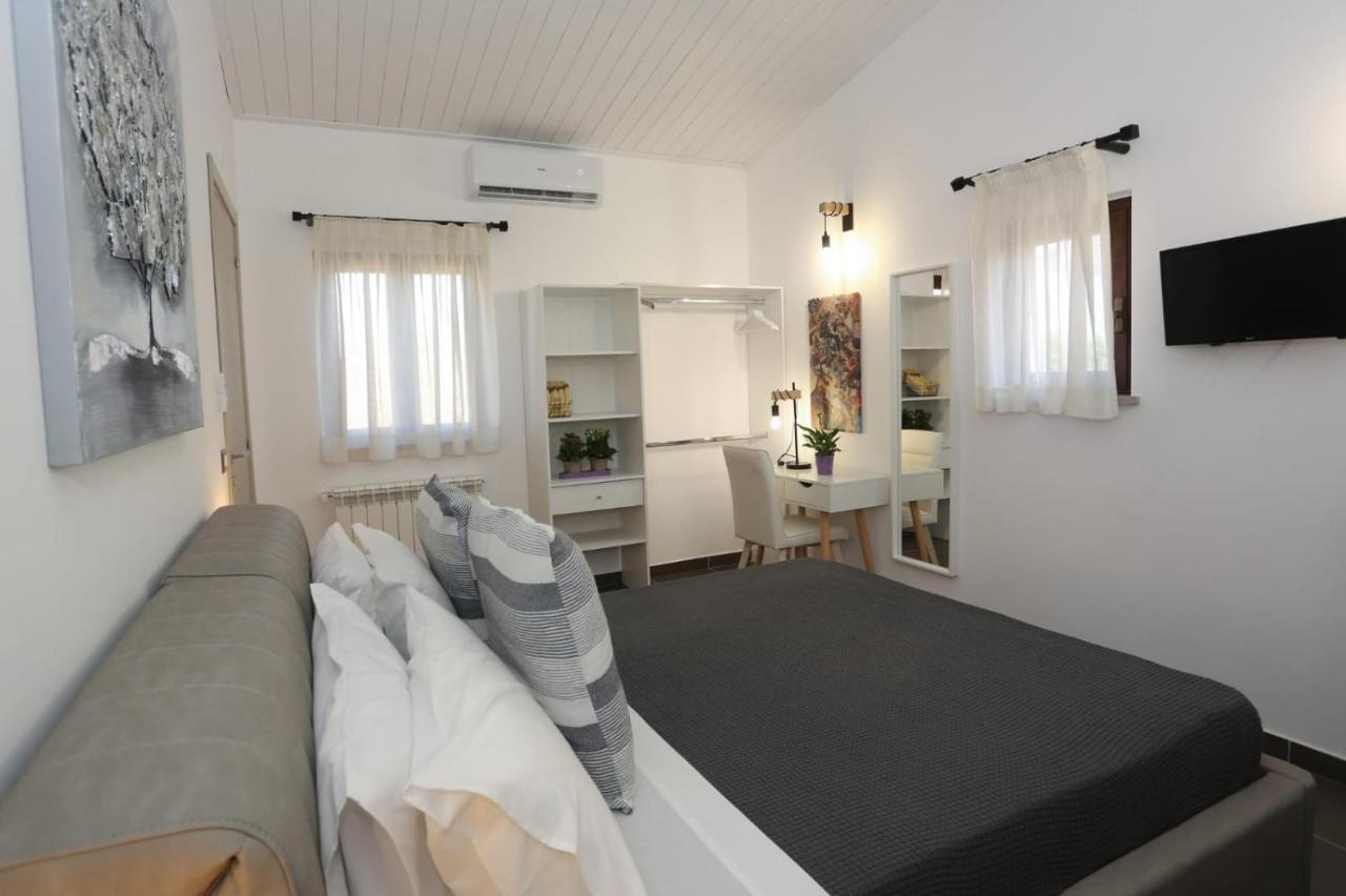 Alpaca Etna Rooms Da Mariagiovanna Linguaglossa Eksteriør bilde